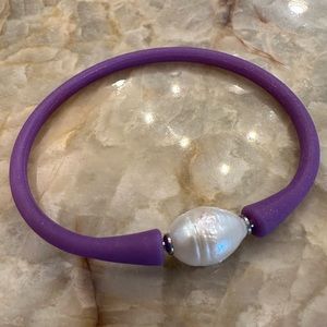 Bali Freshwater Pearl Silicone Bracelet